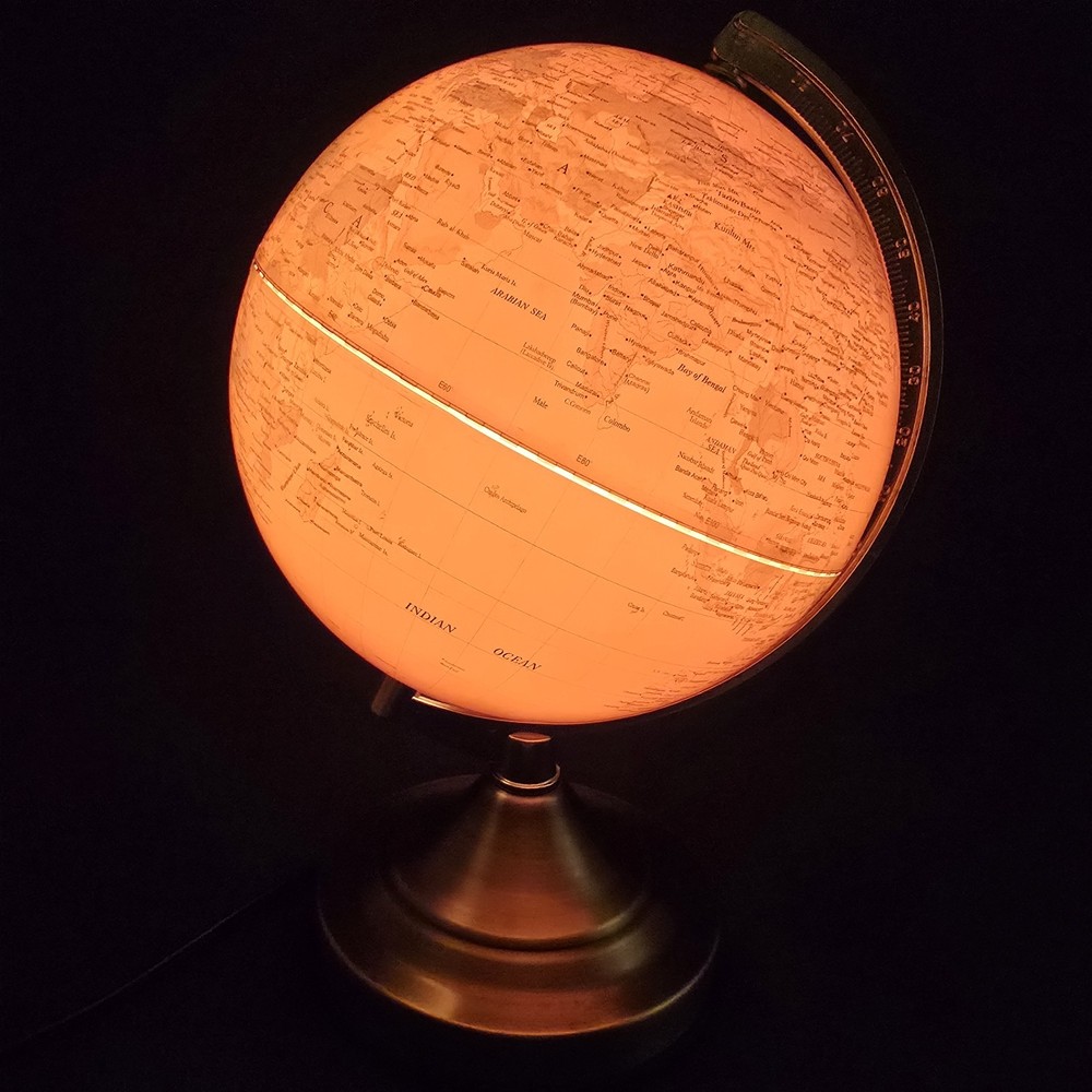 Fucashun Illuminated World 8" Light Up Globe