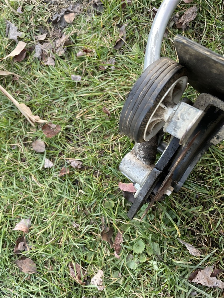 John Deere UT15518 Edger Attachment