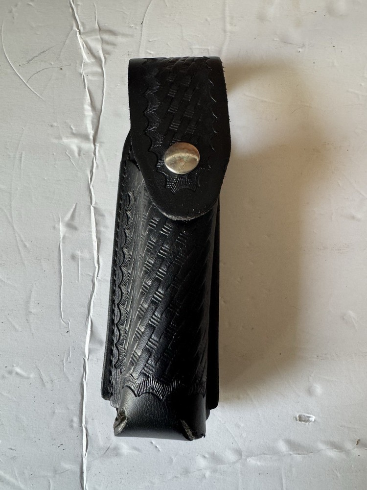 Galls Holder