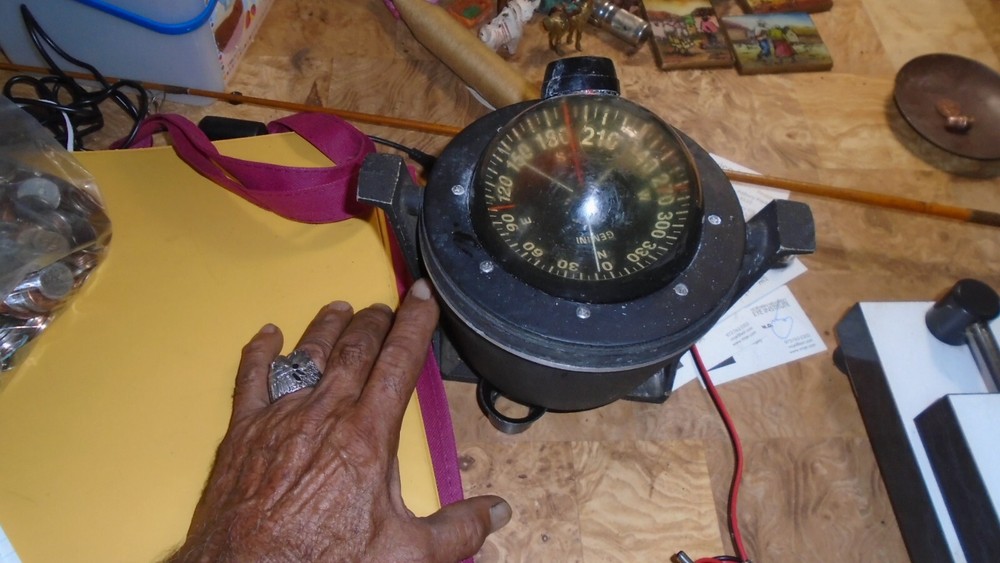 GEMINI MARINE COMPASS WITH BASE 7X7" WORKING