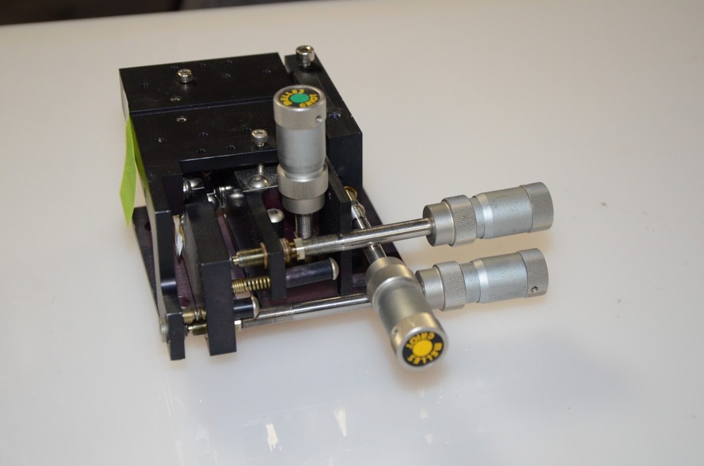 Melles Griot 4 Axis Linear Positioner Stage