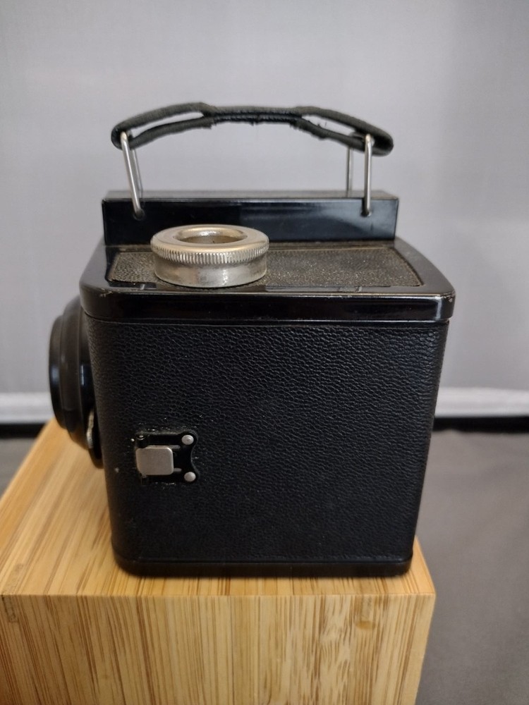 Vintage Kodak Late 1930’s Six-20 Brownie Special Camera As-Is Untested