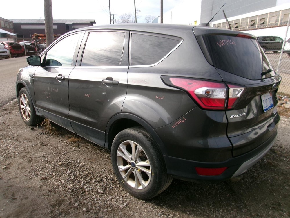 Used Transfer Case Assembly fits: 2017 Ford Escape Grade B