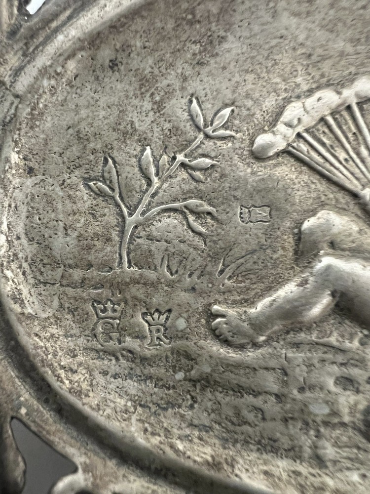 Silver Filgree - Embossed Small Dish featuring - Cherubs and folderol