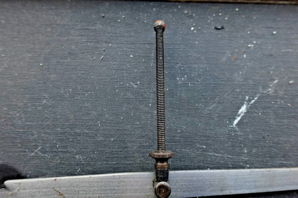 Spring divider 18"