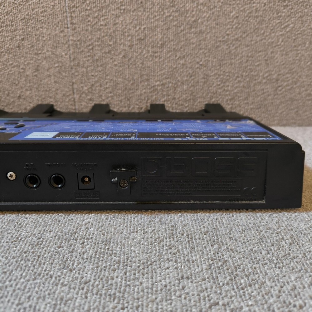 BOSS ME-8 Guitar Multiple Effects Distortion Chorus Effects Unit w/ AC Adapter