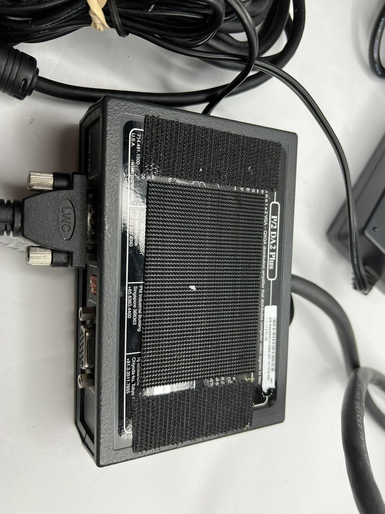 EXTRON P/2 DA2 PLUS VGA DISTRIBUTION AMPLIFIER w/ DIP switches