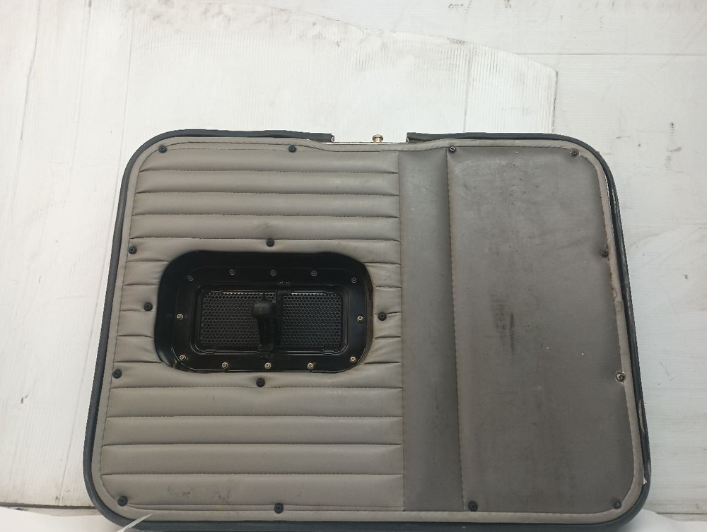 2016 Kenworth T800 Right Passenger Side Sleeper Door (12645148
