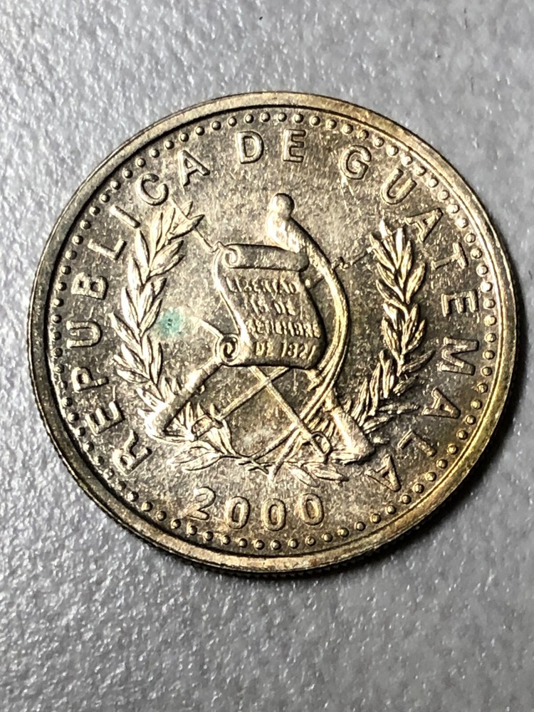 2000 Guatemala 10 Centavos Coin
