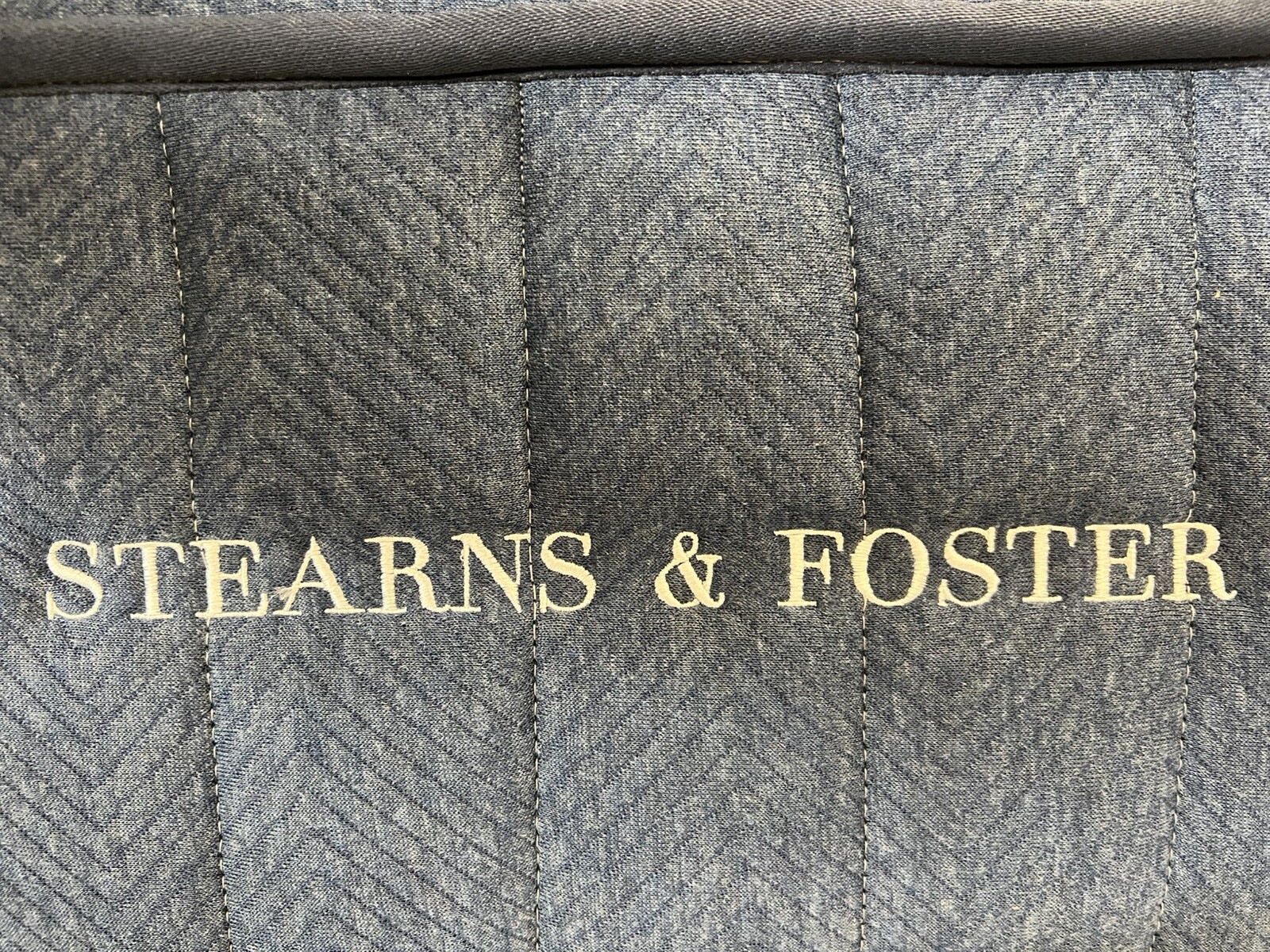 STEARNS & FOSTER LUX ESTATE KING PILLOWTOP SOFT MATTRESS NEW 2025 CLEARANCE