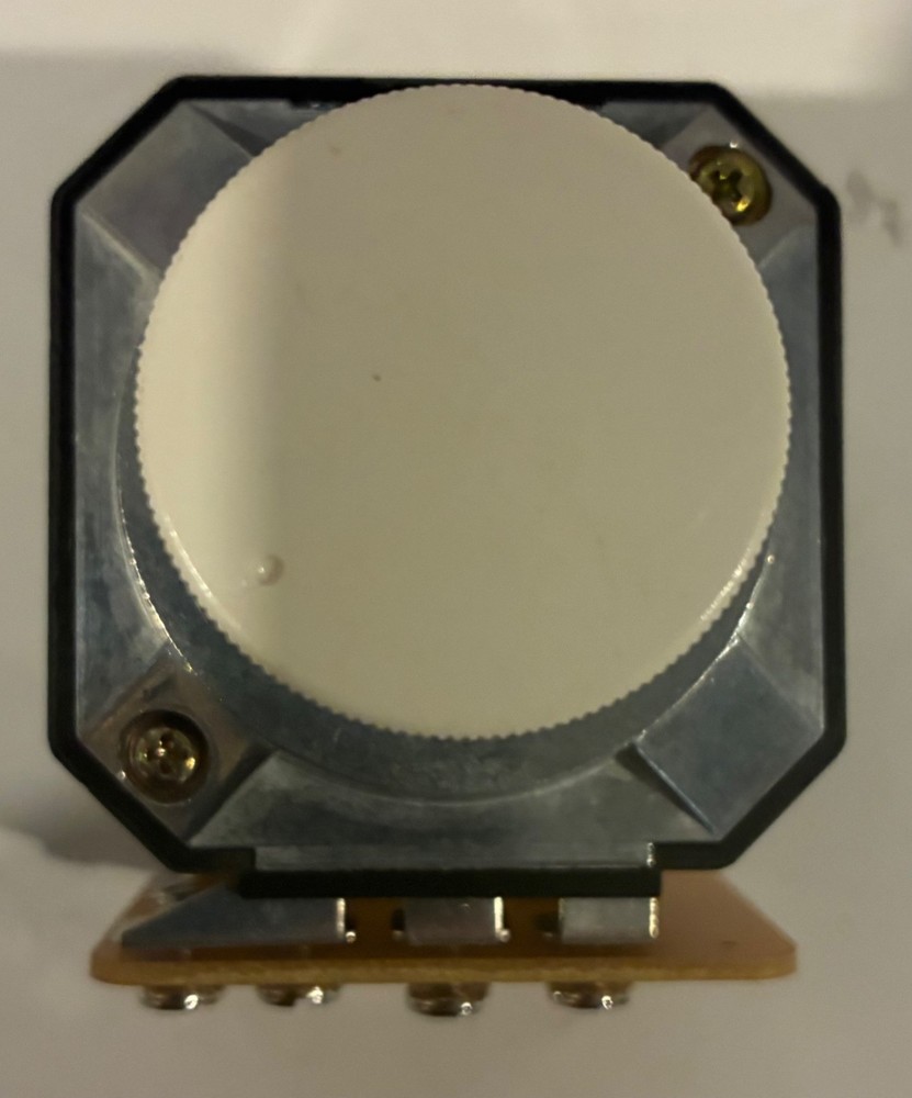 AT-50H 8 Ohm Wall Stereo Volume Controller