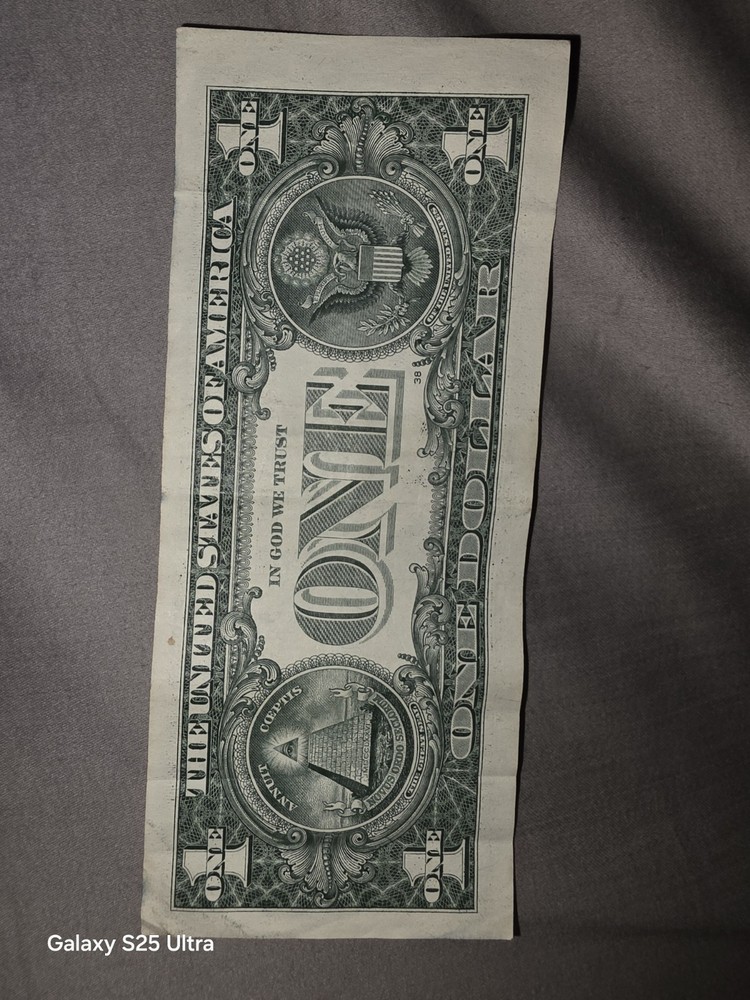 $1 Bill, 2017 with Cutting Error