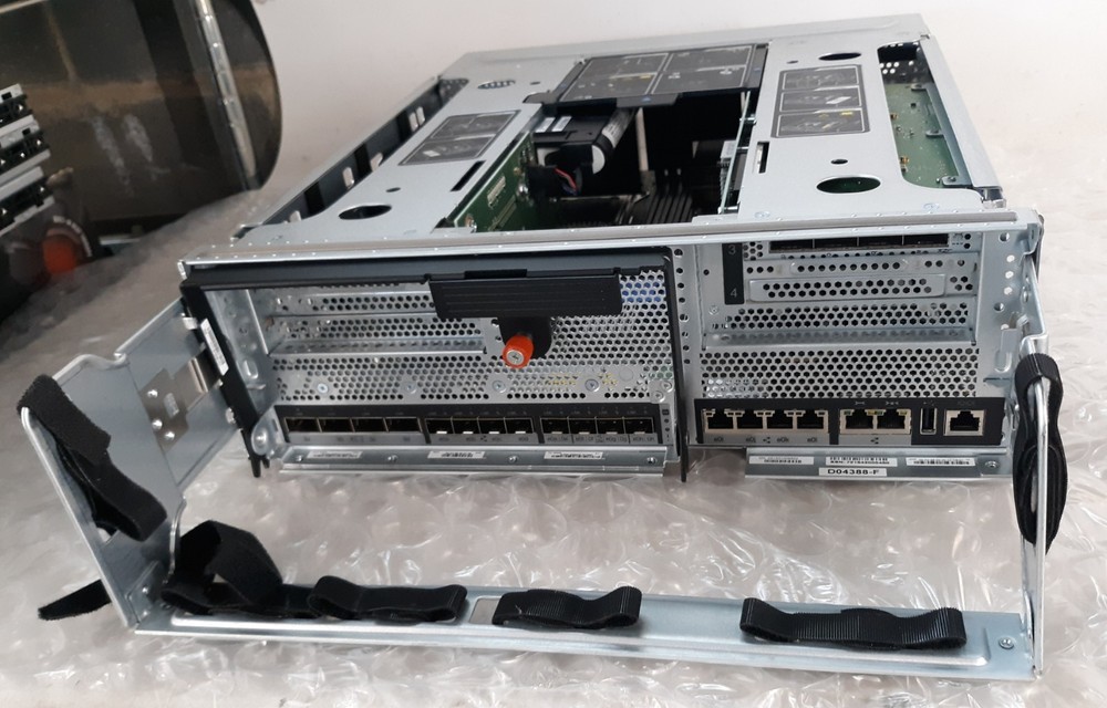 NetApp 111-01208+C1 SAN Filer System Controller Module NO RAM w/ 1x Proc