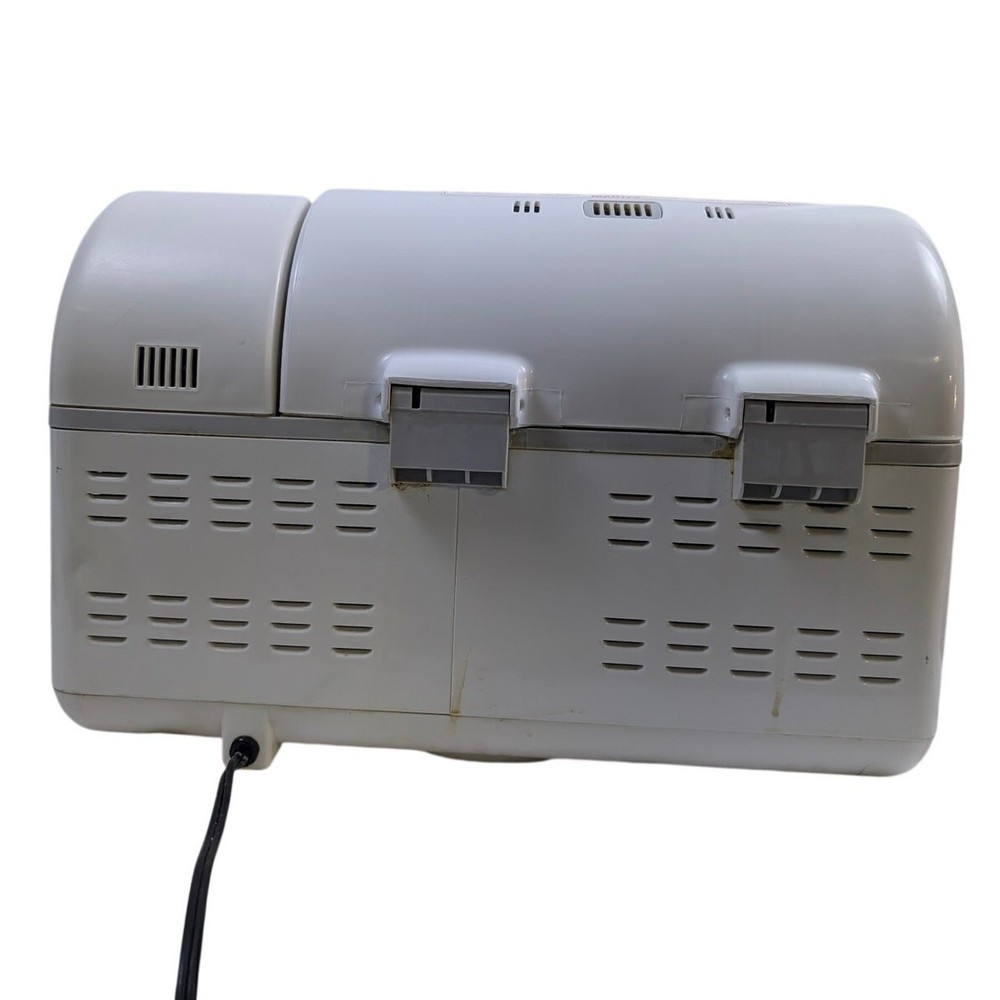 Zojirushi Home Bakery BBCC-V20 Automatic Bread Maker Machine 2lb Double Paddle