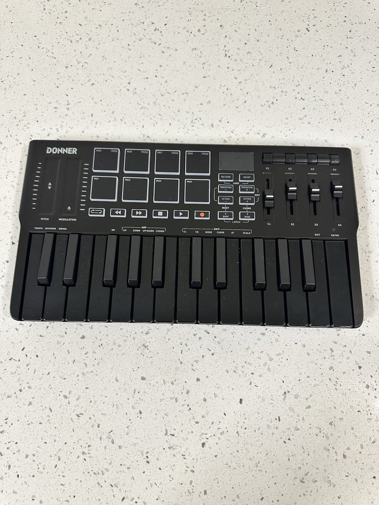 New Donner USB-C MIDI Keyboard DJ Controller OLED 25Key 8Drum Pad Touch Bar