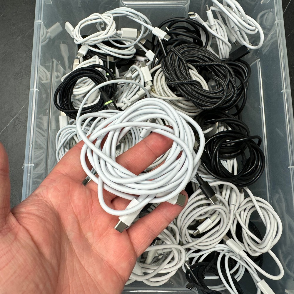 Lot of 20 (Type C - Type C) Cables – Random Lengths & Mixed Selection
