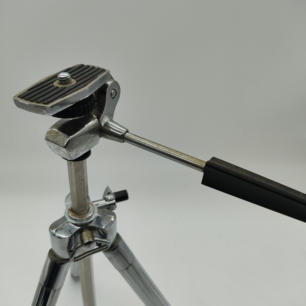 Vintage Corsair 8 Section Elevator Tripod Model HS-1