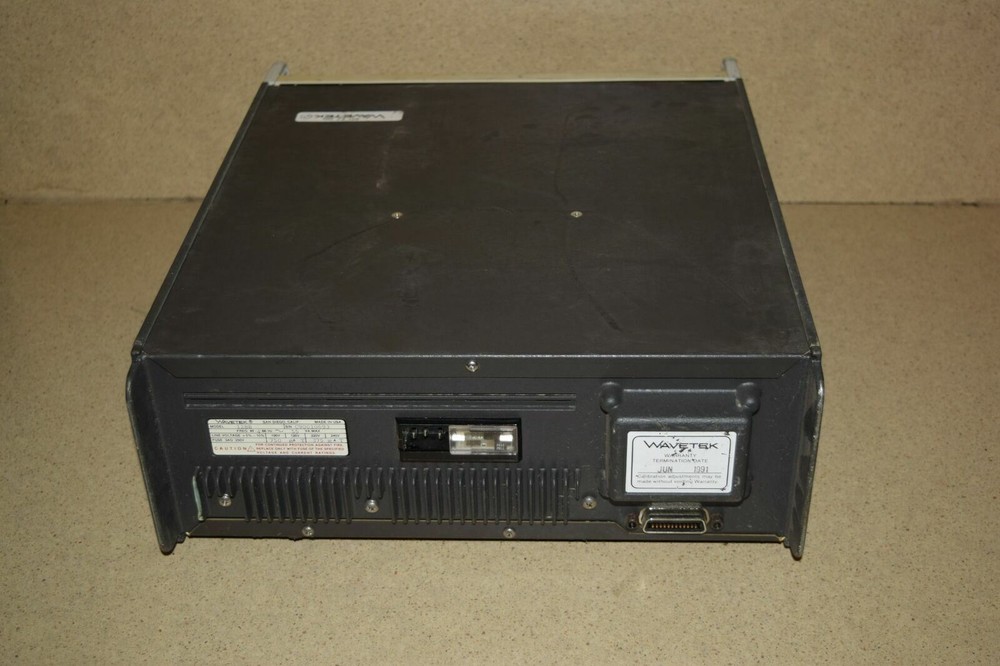 WAVETEK SYNTHESIZED FUNCTION GENERATOR MODEL 288 (CC)