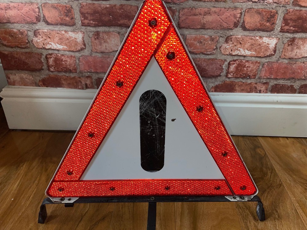 Warndreieck K23619 Warning Triangle Vintage Fully Functioning Good Condition
