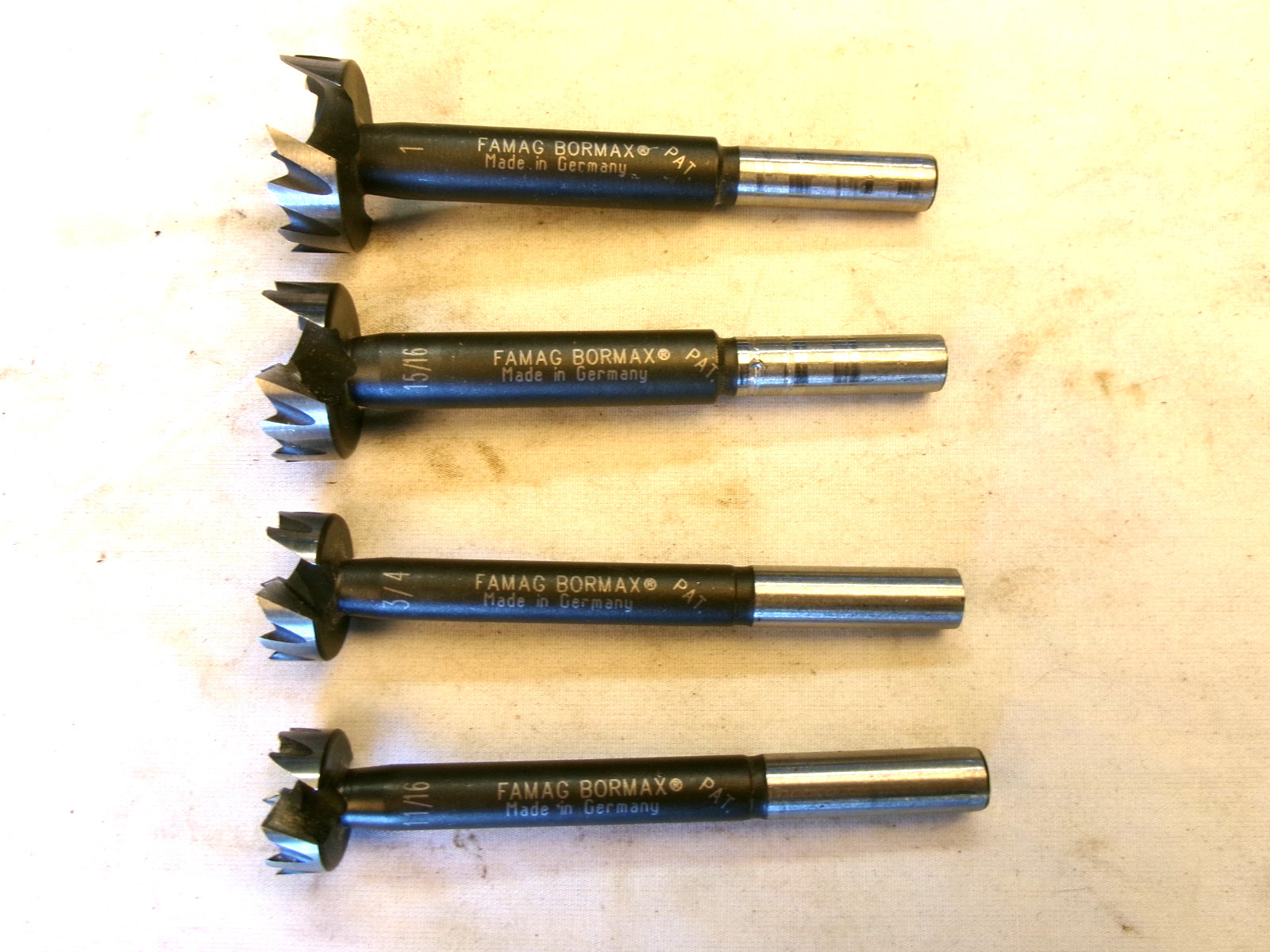 GROUP OF 6 FORSTNER BITS - 4 ARE FAMAG BORMAX - SIZES 11/16" TO 1"