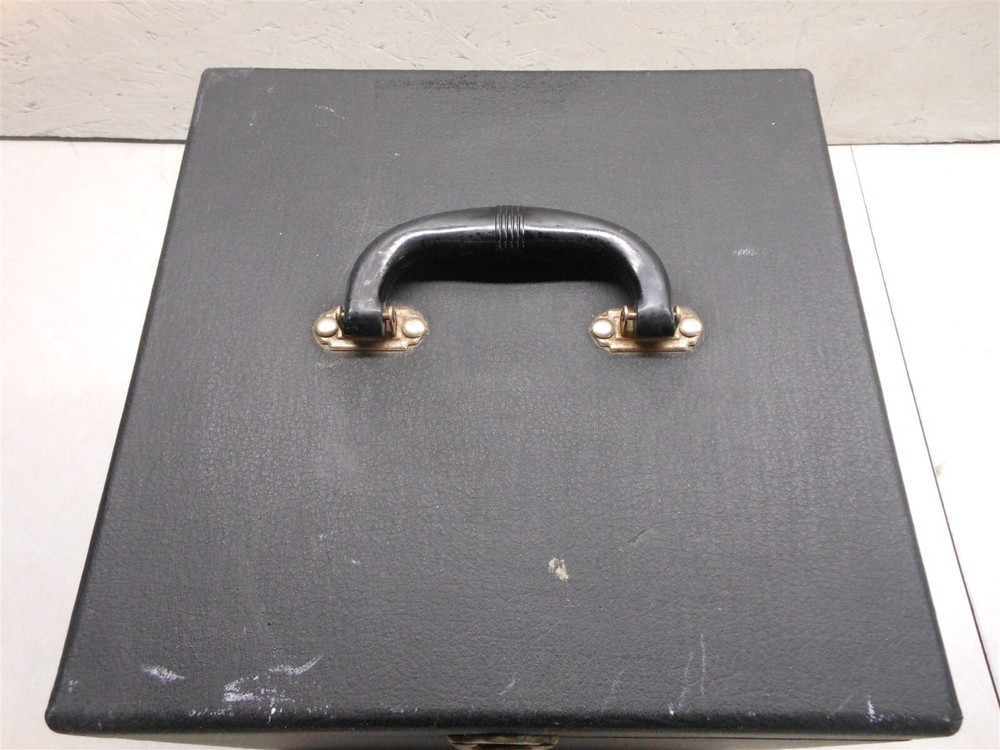 Tinius Olsen Testing Machine 72943 With Case