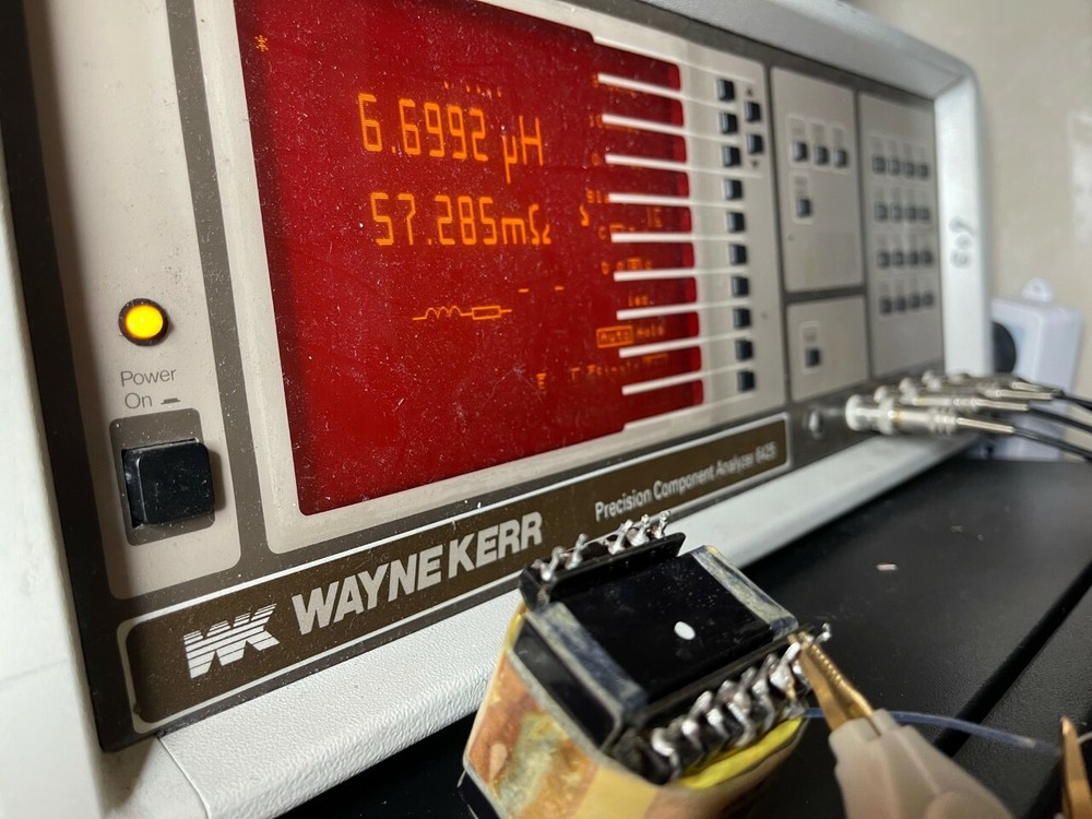 WAYNE KERR 6425 PRECISION COMPONENT ANALYZER w/ Kelvin clip (LCD missing pix)