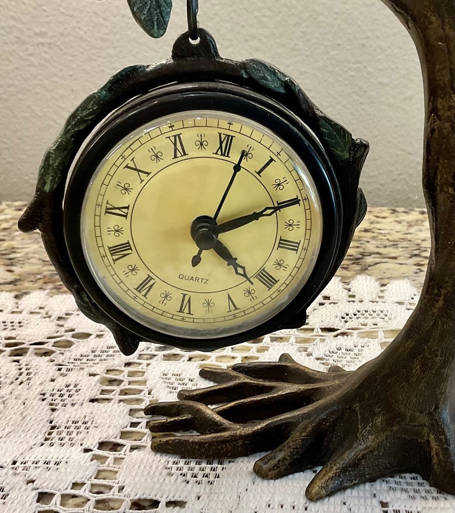 Bear on tree Limb Statue Quartz Clock Works