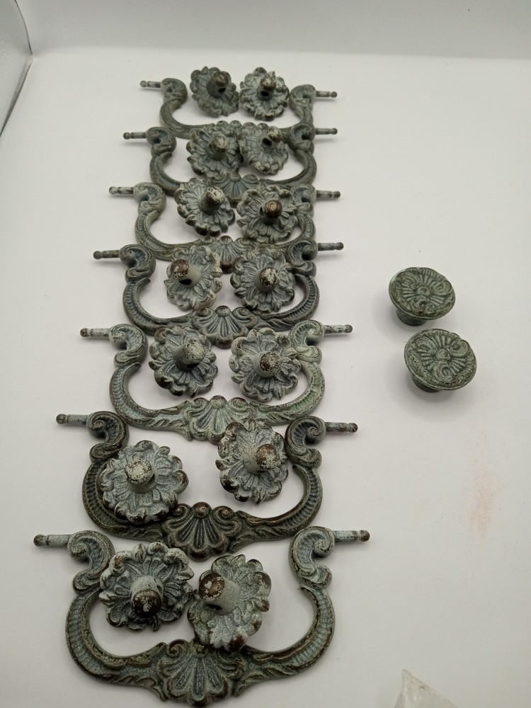 7 Vintage Heavy Metal Ornate Drawer Pulls & 2 Knobs