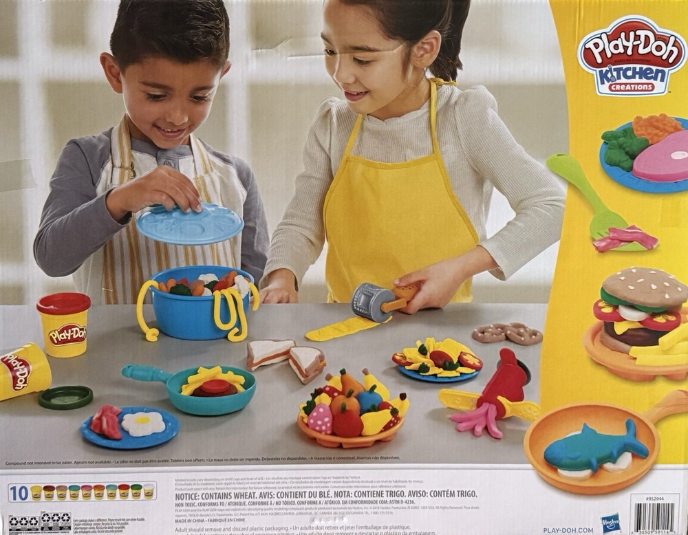 Play-Doh kitchen creations Ultimate Chef Set 40+ Pieces