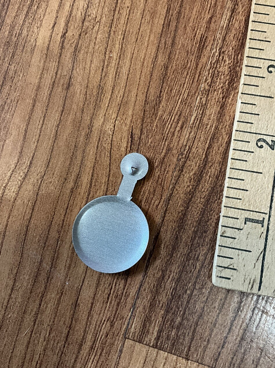 Vintage 1" ELSIE LOVES ME Borden Cow Advertising Dairy Tin Pin Badge NOS