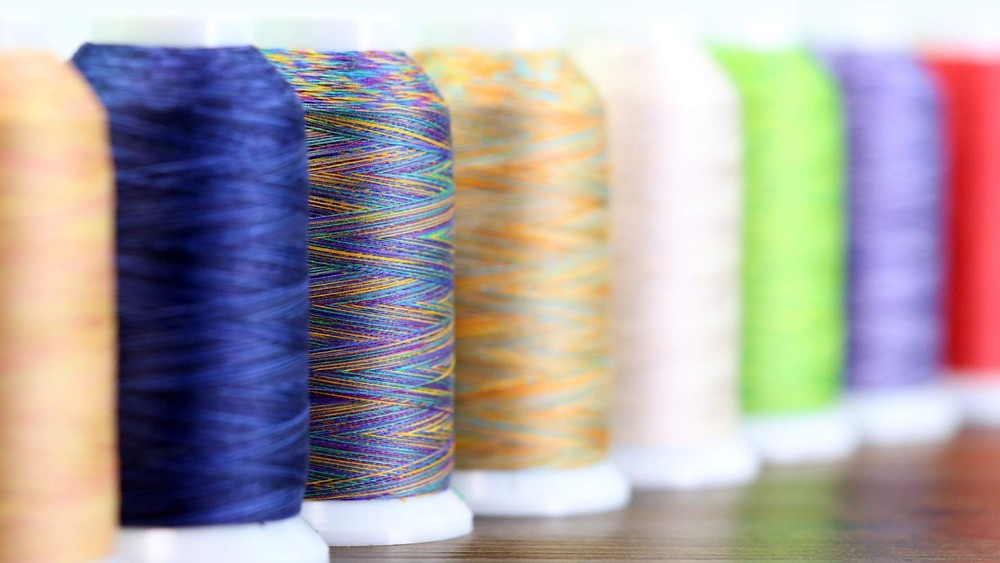 Superior Threads King TUT Quilting Thread #984 Pyramids - 2000 Yard Cone