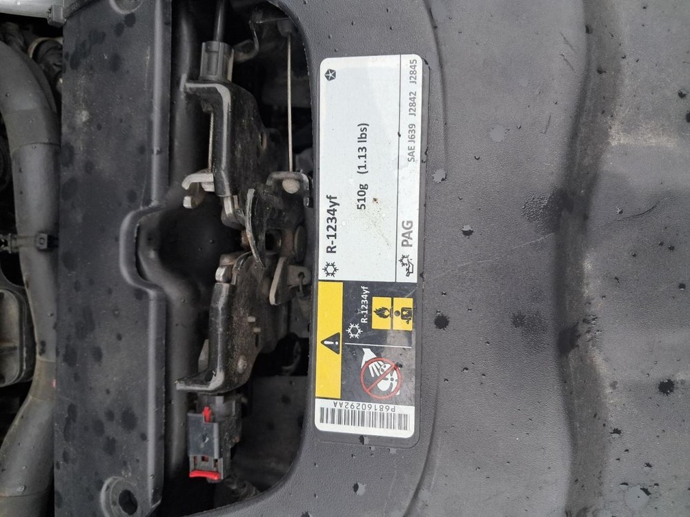 200 2015 Glove Box 4891024