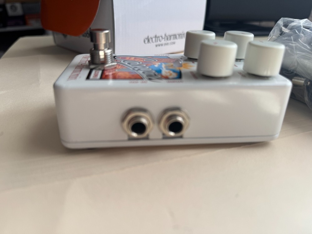 Electro-Harmonix Canyon Delay and Looper