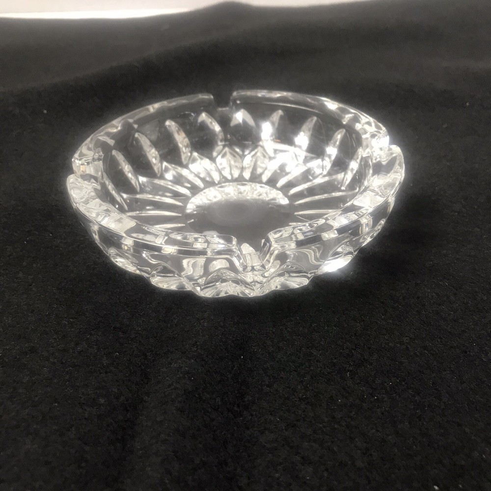 Clear Glass Ashtray 4 1/2" diameter, unmarked EUC