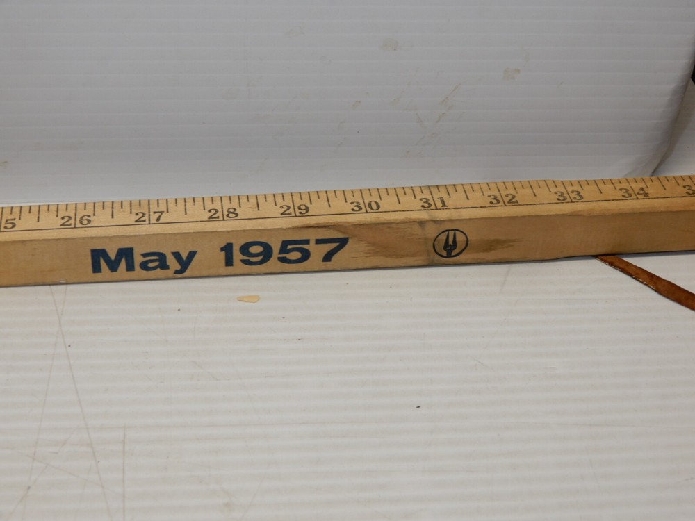 VINTAGE STUDEBAKER PACKARD YARDSTICK WALKING STICK 1957