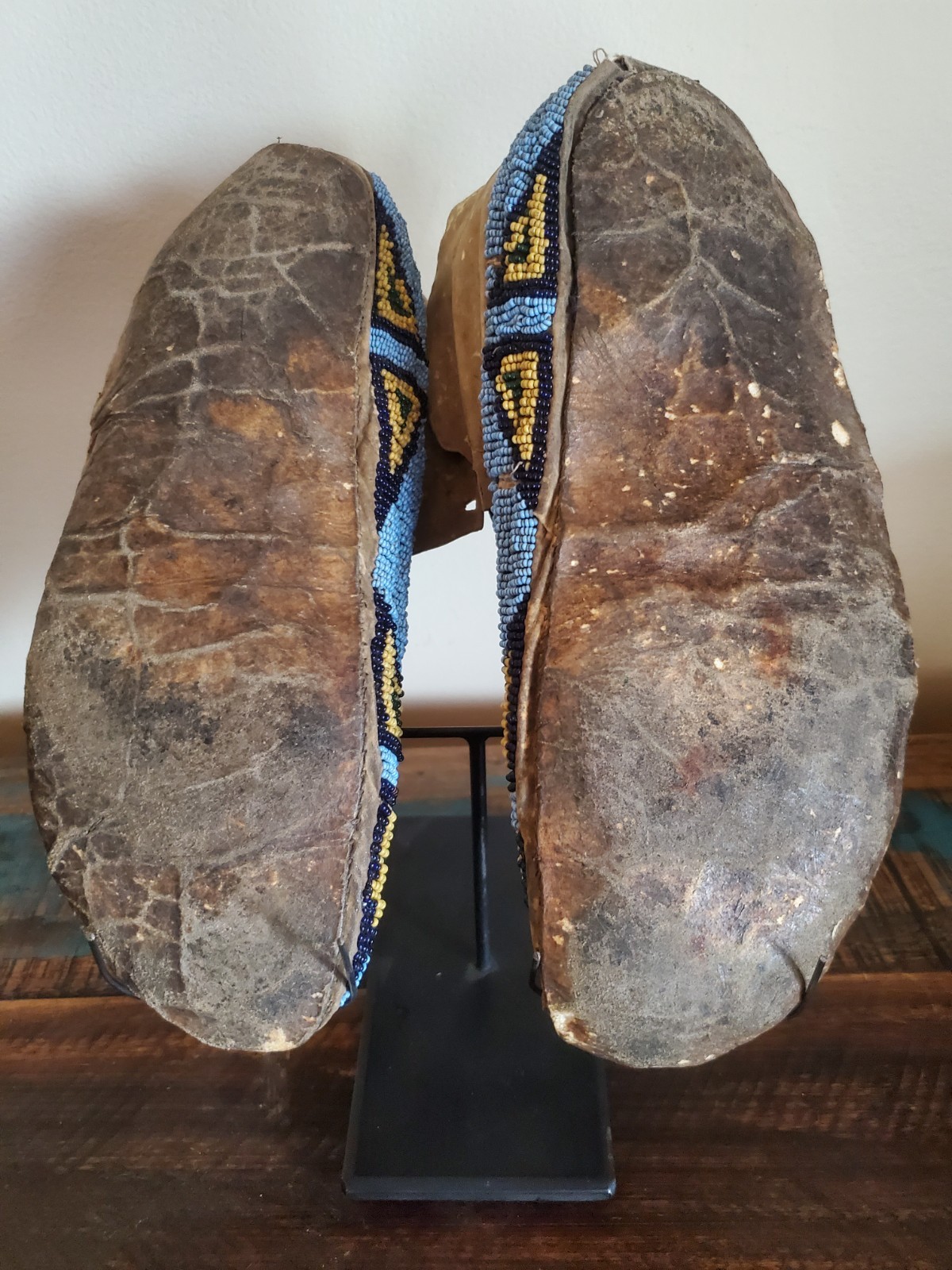 Antique OLD Native American Indian plains beaded early 1860s moccasins 19th c.