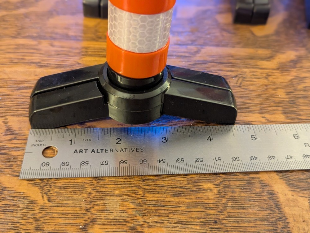 Magnetic Battery Powered Road Flares