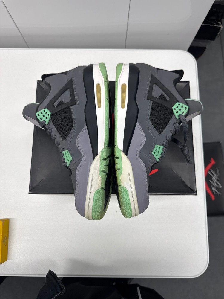 Jordan 4 Green Glow (9.5)