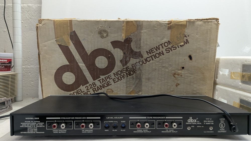DBX 228 Recording Technology Series Dynamic Range Expander W Box Estate UNTESTED
