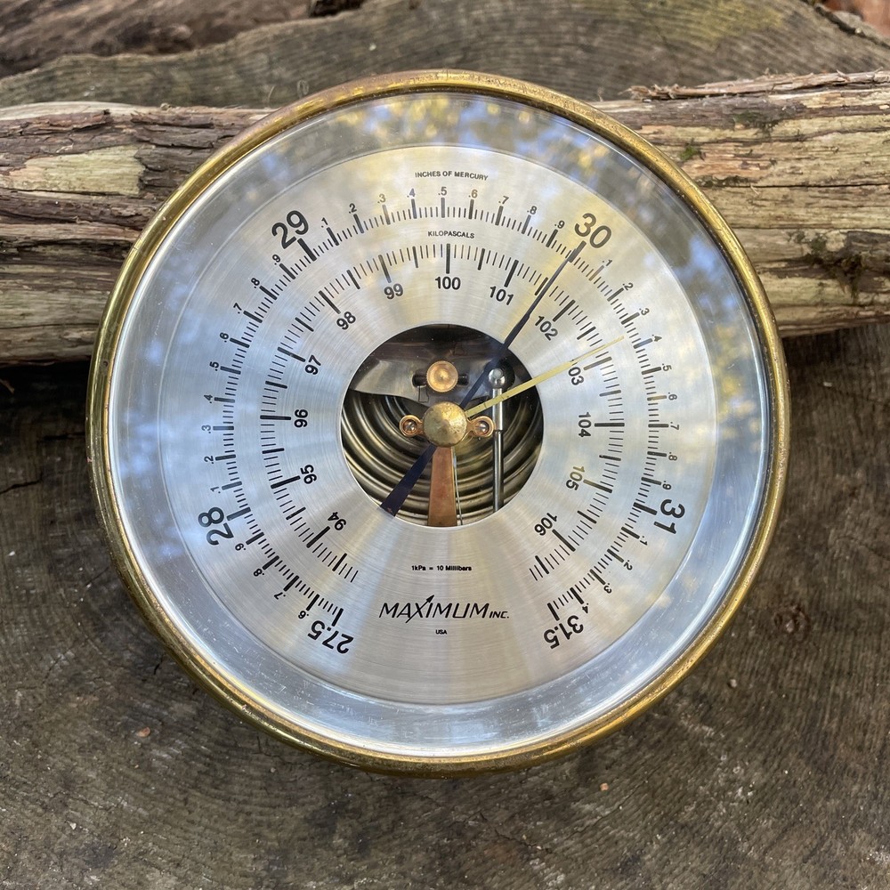 Proteus PRB Analog Barometer, from Maximum Inc.