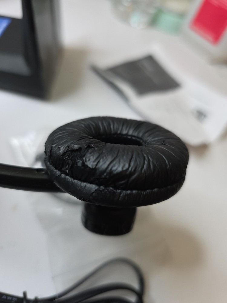 PLANTRONICS CS540 Wireless DECT Headset Black With APV-63 EHS Adapter Open Box