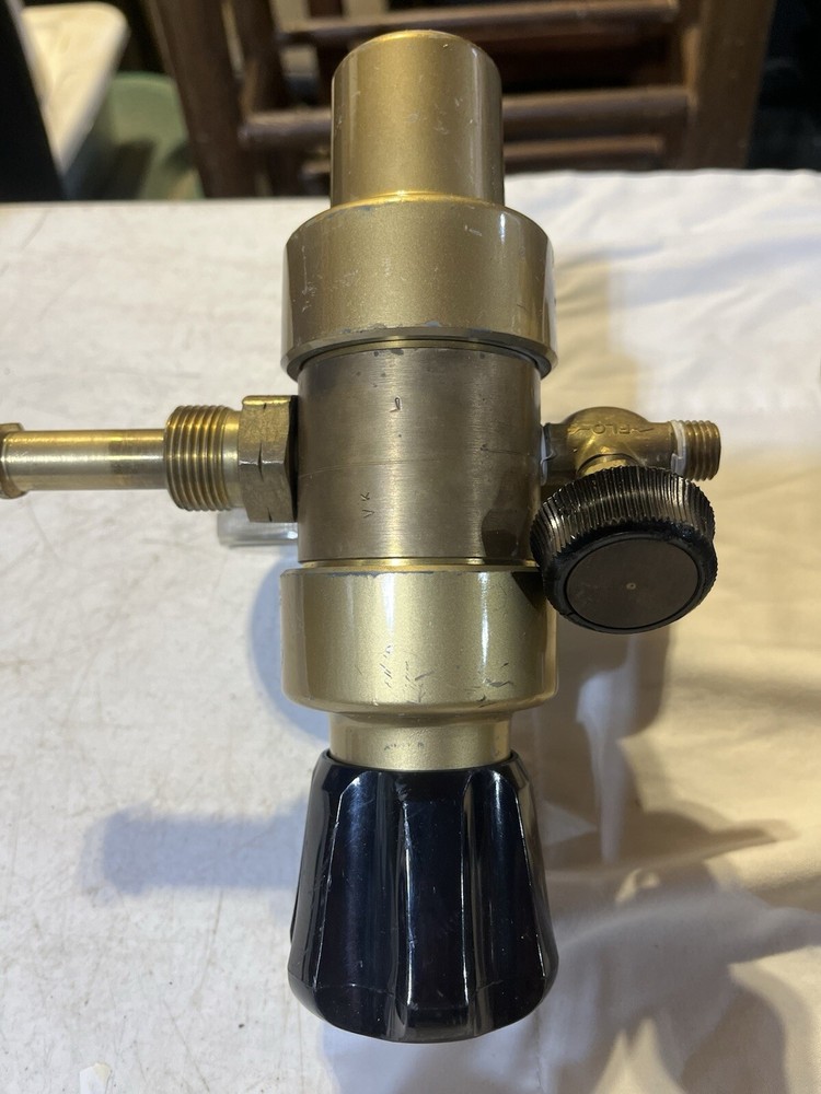 VWR Air Regulator 55850-498