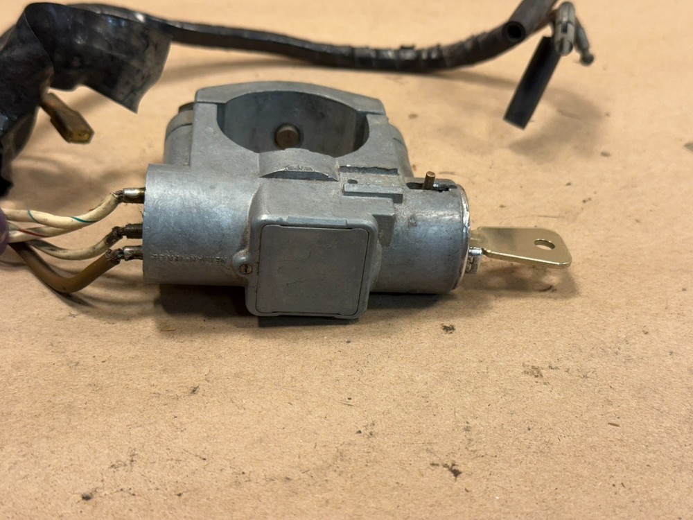 Original MG Midget MGB MGBGT Cylinder Lock Ignition Switch