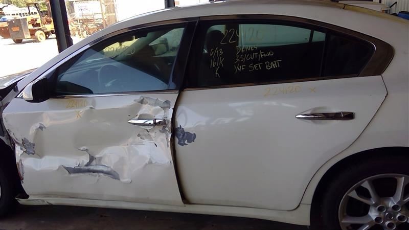 MAXIMA 2013 High Mounted Stop Light 1065945