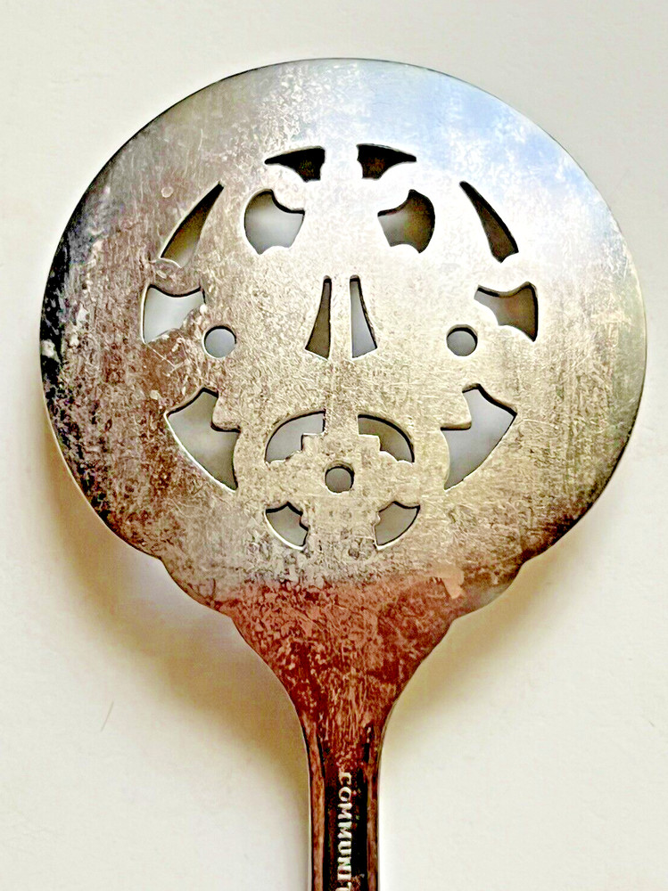 Community Plate RENDEZVOUS Pattern Bonbon or Nut Server Silverplate Spoon