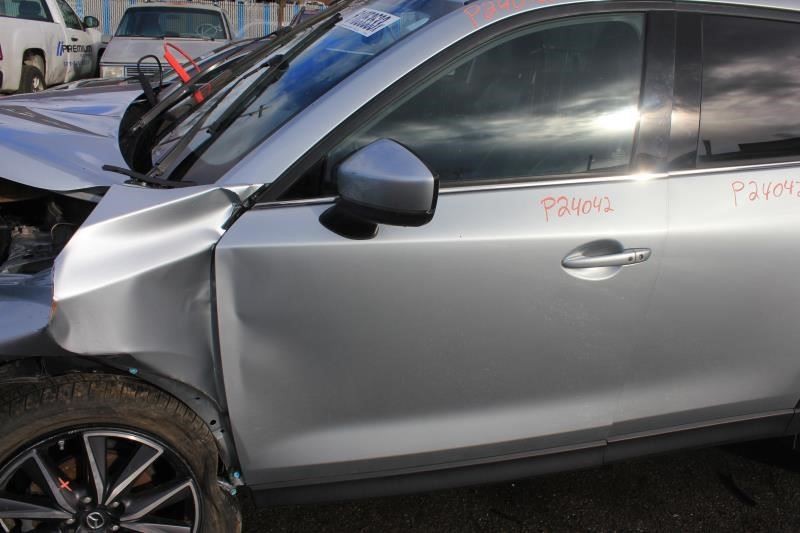 CX-5 2018 Camera/Projector 590621