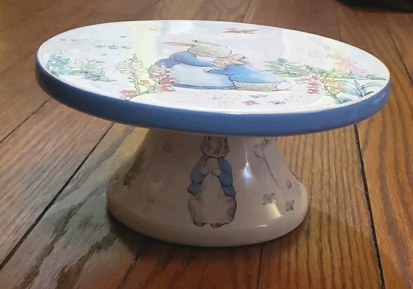 Beatrix Potter Momma & Peter Rabbit Easter Dessert Pedestal Cake Stand 7"