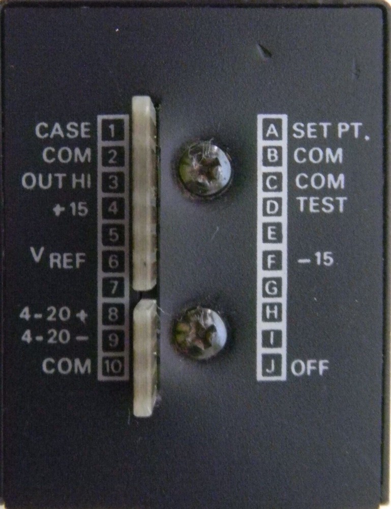 Sierra Instruments Sidetrak Mass Flow Controller, O2, 1-10 SLPM, Used