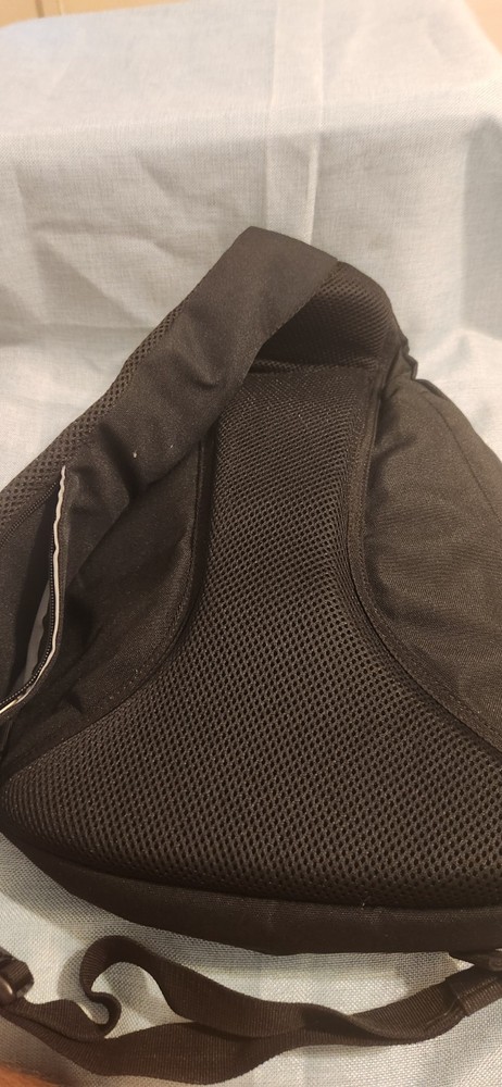 WATERFLY Black Daypack Backpack, Lightweight, Padded Straps, Compartments