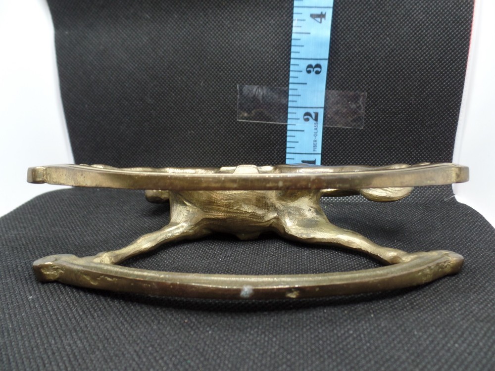 VINTAGE UNMARKED HORSE KNIFE REST / HOLDER